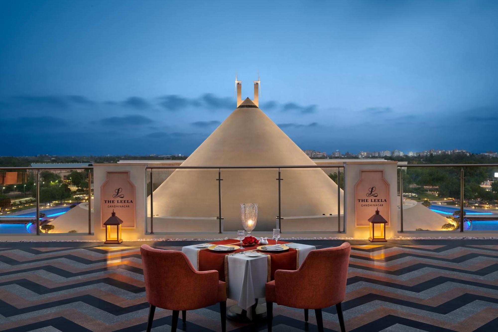 The Leela Gandhinagar Hotel Luaran gambar